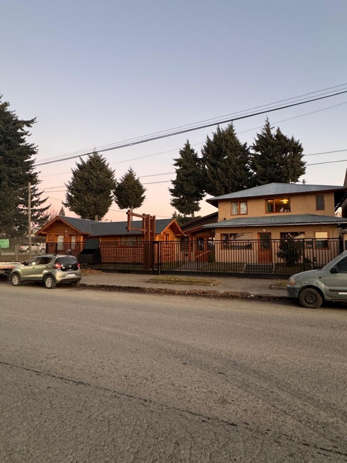 Lote amplio con departamento y oficinas para desarrollo