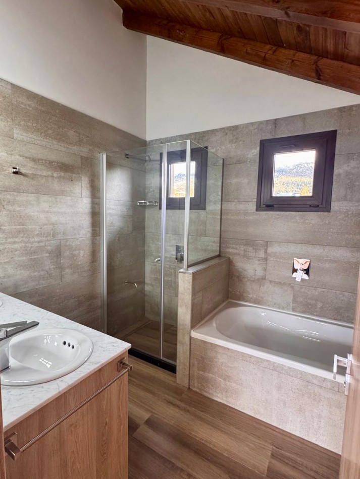 Exclusivo Depto en Alquiler Permanente | Barrancas de Melipal - Vista al Lago, 3 Dorm (2 en Suite) & Amenities de Categoria