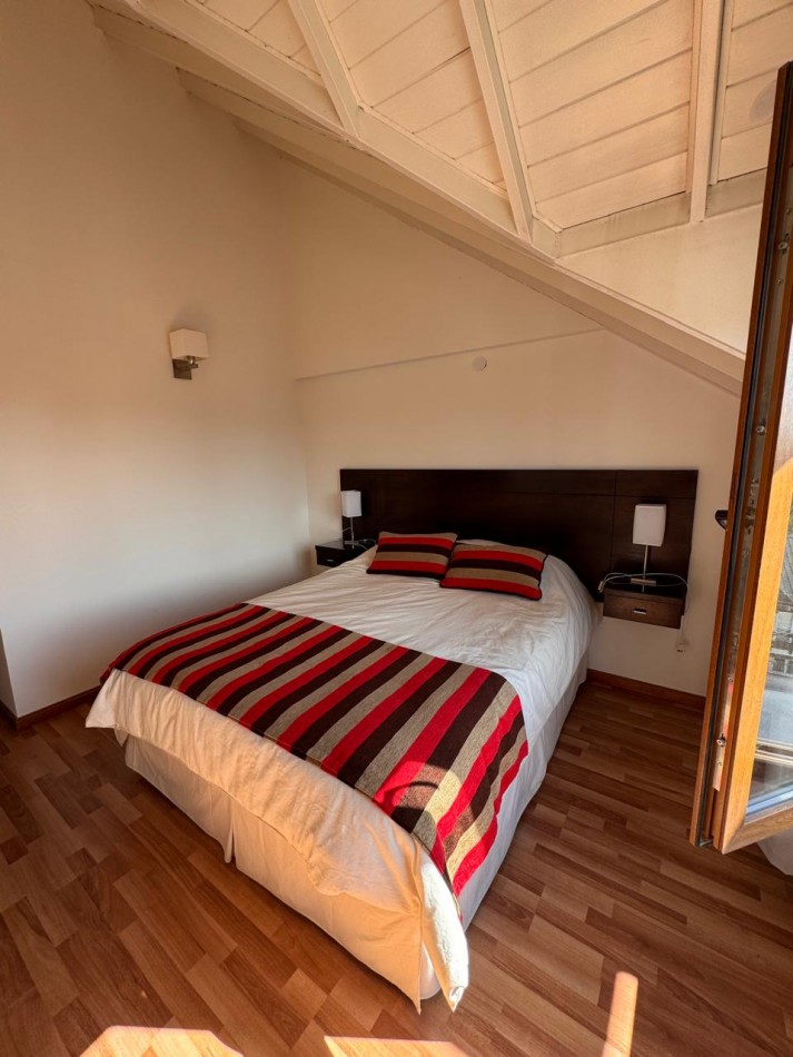 Duplex 3 amb 1 suite vista al lago cochera y baulera en Bo. Belgrano, Bariloche en venta ideal renta turistica