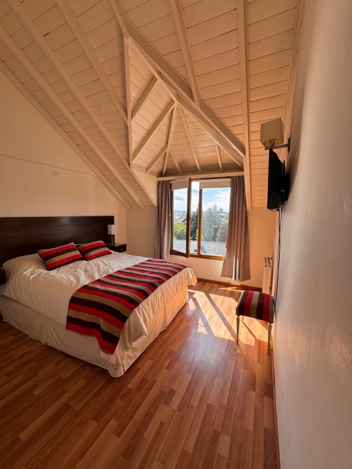 Duplex 3 amb 1 suite vista al lago cochera y baulera en Bo. Belgrano, Bariloche en venta ideal renta turistica