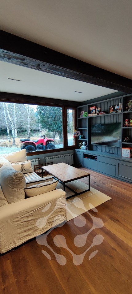 Casa de lujo, con diseño que combina calidez y elegancia