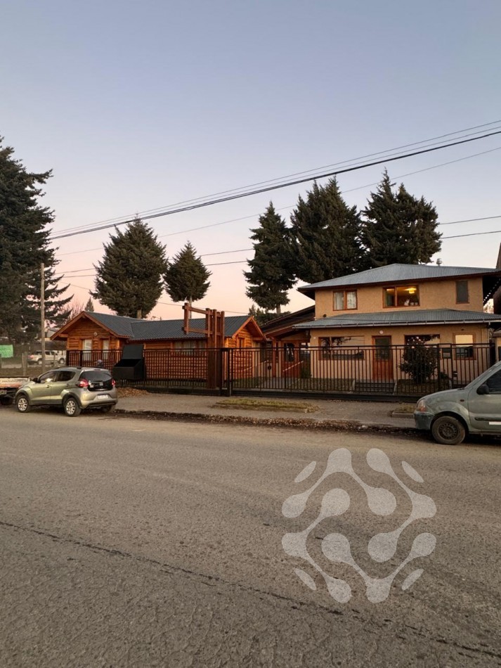 Lote amplio con departamento y oficinas para desarrollo