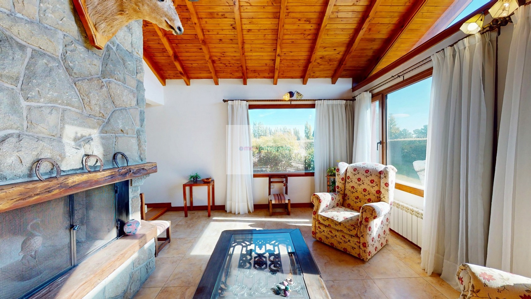 Casa 6 amb con quincho o posibilidad de depto anexo en Dina Huapi a 15 km de Bariloche