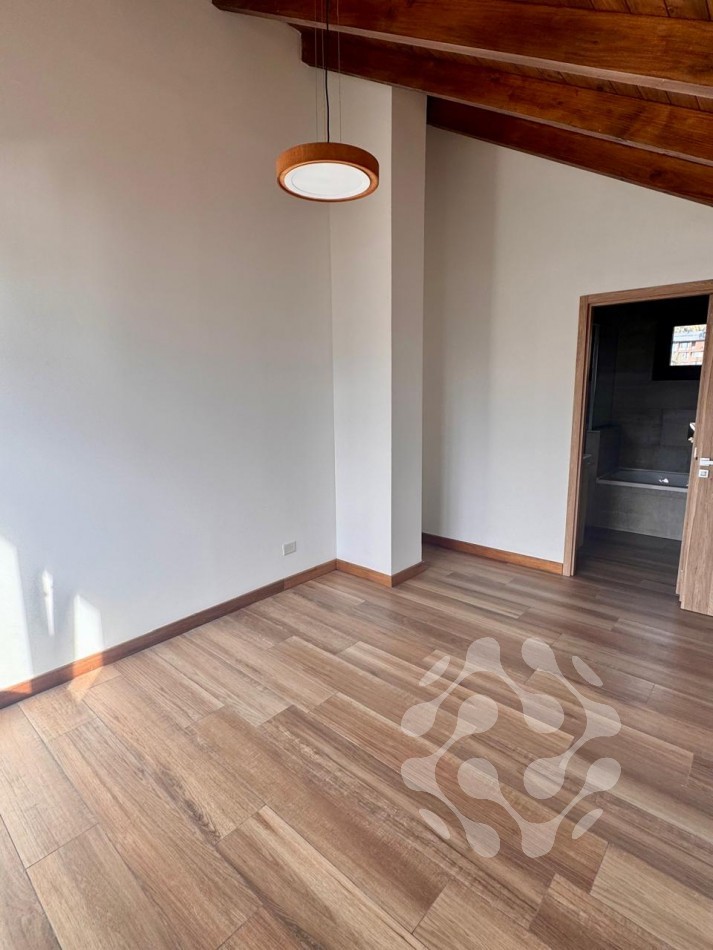 Exclusivo Depto en Alquiler Permanente | Barrancas de Melipal - Vista al Lago, 3 Dorm (2 en Suite) & Amenities de Categoria